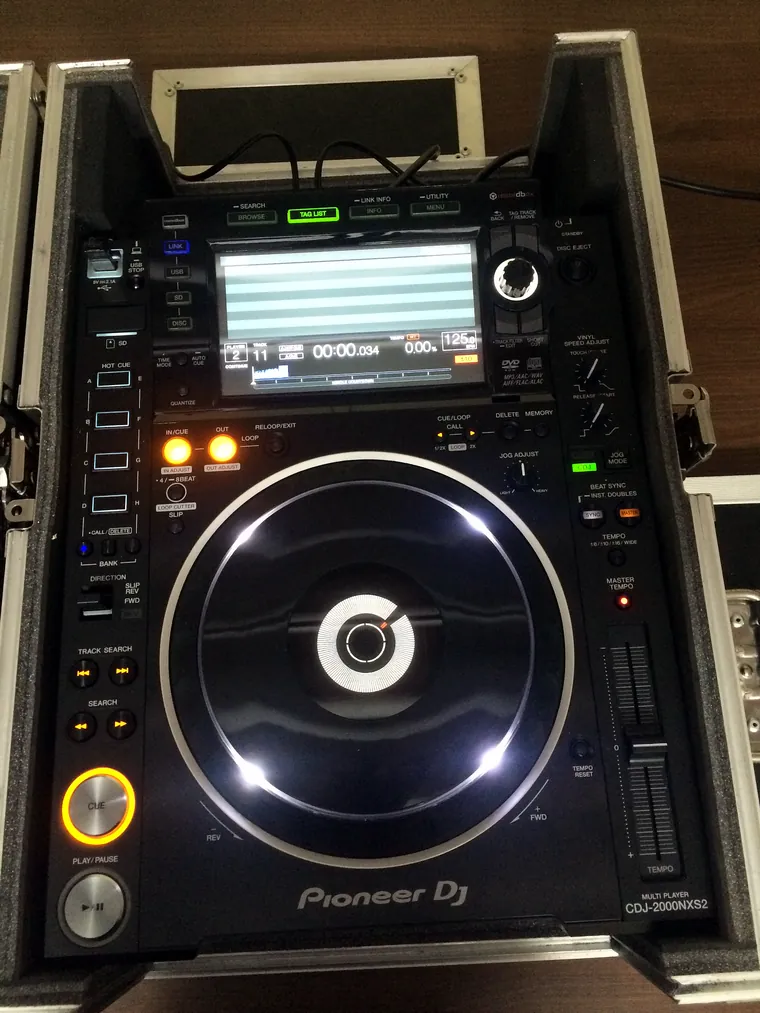 Pioneer CDJ-2000NXS2 player from above