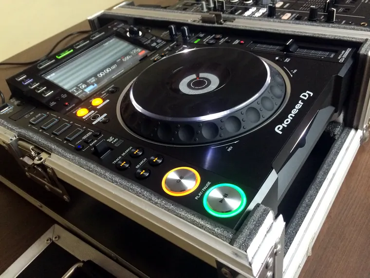 Close-up of a Pioneer CDJ-2000NXS2 jog wheel